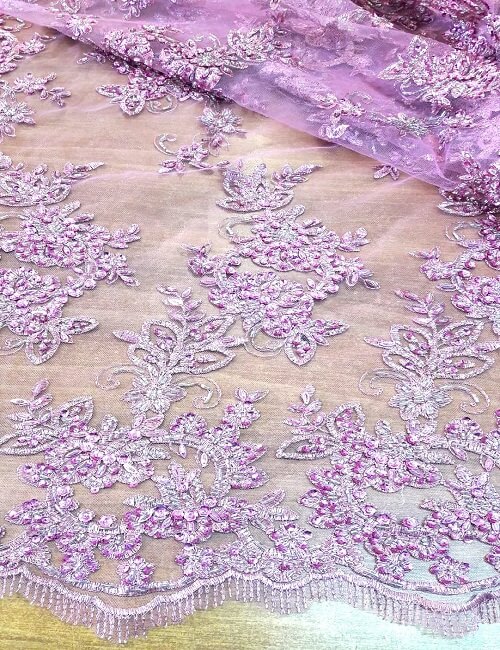 pizzo con perline rosa scuro